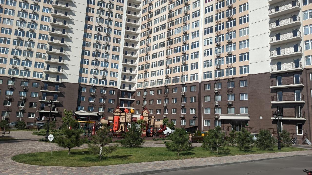 Квартира Кадорр Бассейная Apt Odeassa Basseinaya Appartement Odessa Buitenkant foto